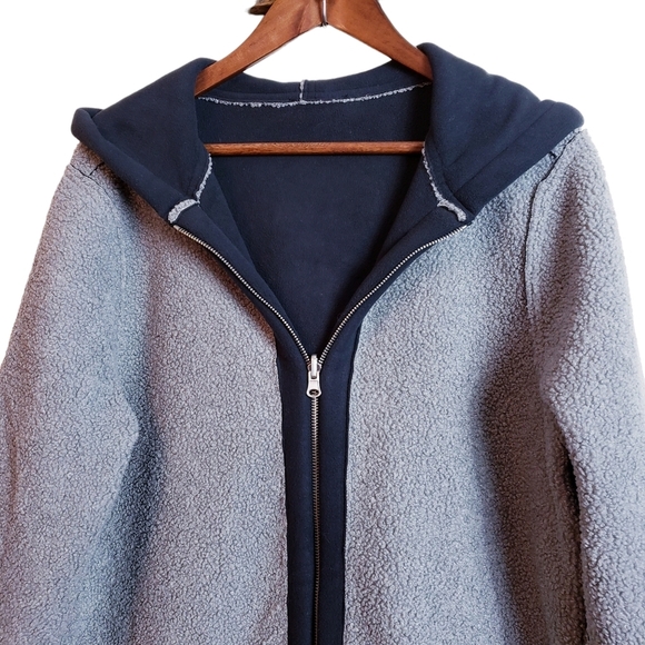 📣 SOLD 📣Susan Graver Reversible Polar Fleece Sherpa Coat Large Black Gray New - Picture 11 of 17